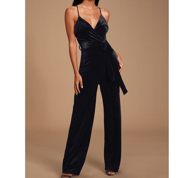 LULU'S SZ S blue Kylinna Sleeveless Surplice-Neck Wide-Leg Jumpsuit NEW b49 - Picture 1 of 12